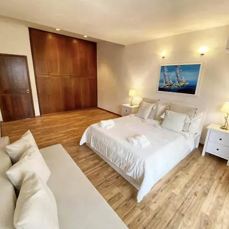 Luxury By The Near Rome Villa *